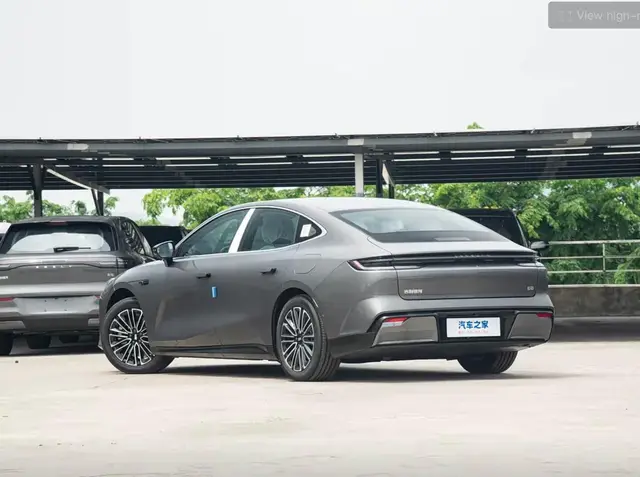 GEELY GALAXY E8 2026