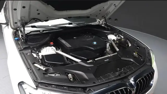 BMW 5 SERIES LUXURY 2022