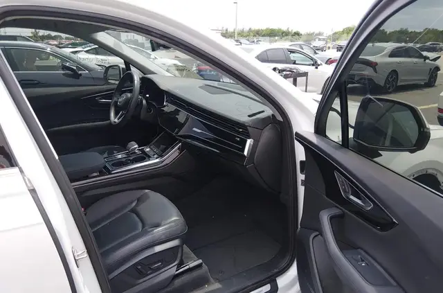 AUDI Q7 PREMIUM PLUS 55 TFSI QUATTRO TIPTRONIC 2023