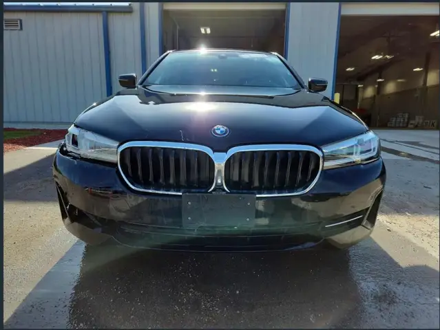 BMW 5 SERIES 2023