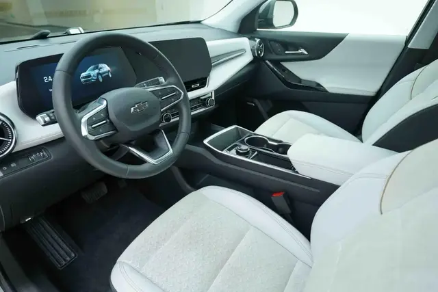 CHEVROLET EQUINOX PLUS 2024