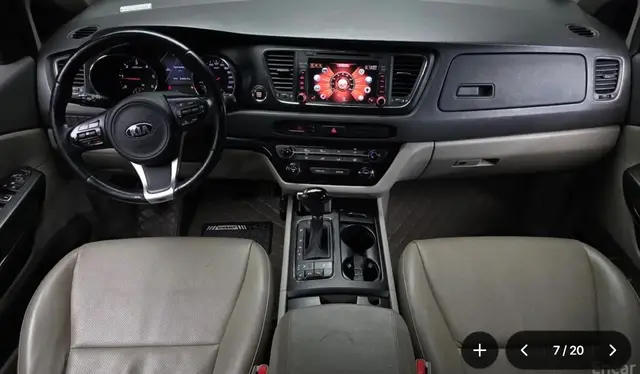 KIA CARNIVAL 2015