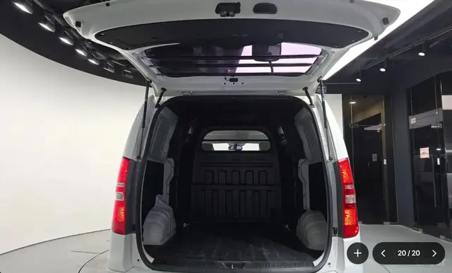 HYUNDAI GRAND STAREX VAN NEW GRAND STAREX VAN 2018