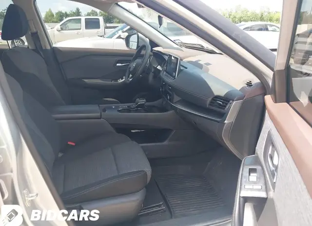 NISSAN ROGUE SV FWD 2023
