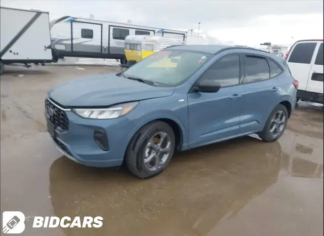 FORD ESCAPE ST-LINE 2023