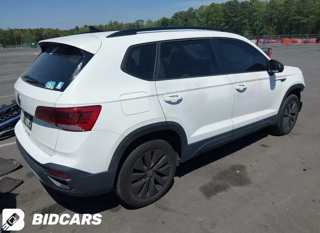VOLKSWAGEN TAOS 2021