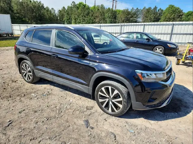 VOLKSWAGEN TAOS SE 2023