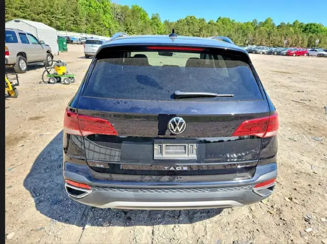 VOLKSWAGEN TAOS SE 2023