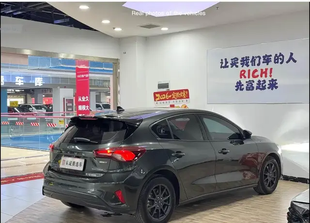 FORD FOCUS HATCHBACK ECOBOOST 180 2022