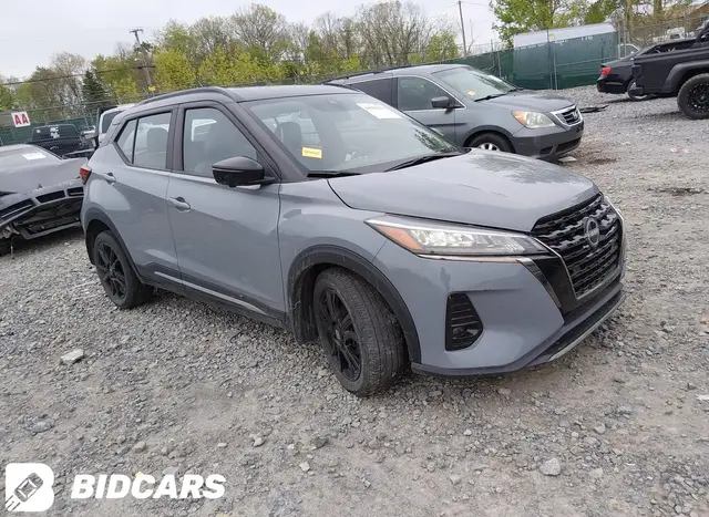 NISSAN KICKS 2023