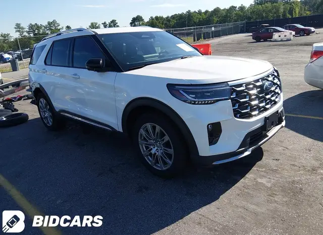 FORD EXPLORER PLATINUM 2025