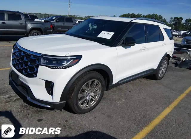 FORD EXPLORER PLATINUM 2025