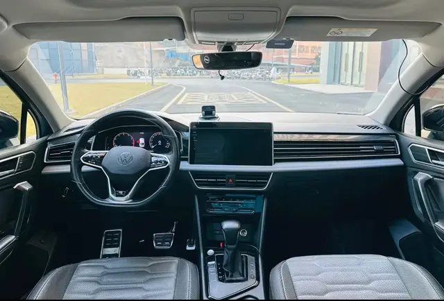 VOLKSWAGEN TIGUAN X 2022