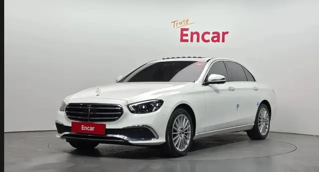 MERCEDES-BENZ E-CLASS EXCLUSIVE / AVANTGARDE (УТОЧНИТЕ ТОЧНУЮ ВЕРСИЮ ПО ФОТО) 2022