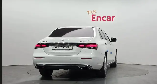 MERCEDES-BENZ E-CLASS EXCLUSIVE / AVANTGARDE (УТОЧНИТЕ ТОЧНУЮ ВЕРСИЮ ПО ФОТО) 2022