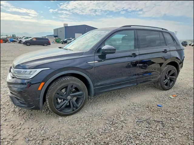 VOLKSWAGEN TIGUAN SE R-LINE BLACK 2023