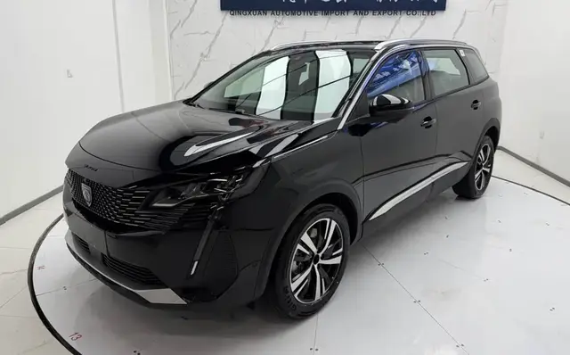 PEUGEOT 5008 LUXURY 2026