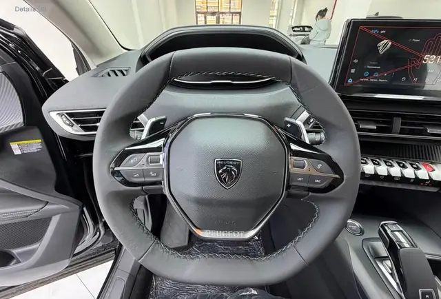 PEUGEOT 5008 LUXURY 2026