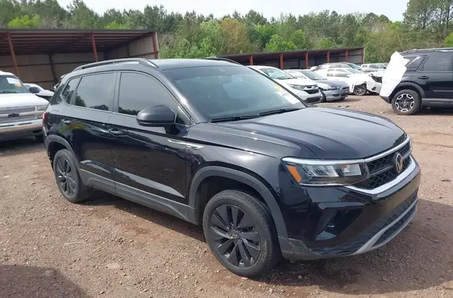 VOLKSWAGEN TAOS 1.5T S 2024