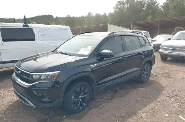VOLKSWAGEN TAOS 1.5T S 2024