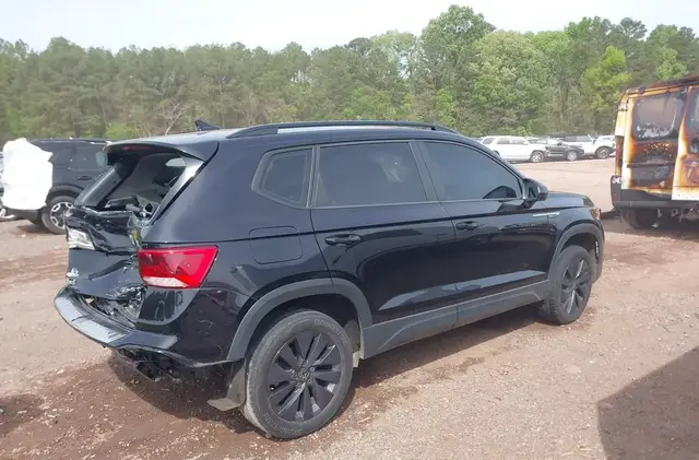 VOLKSWAGEN TAOS 1.5T S 2024