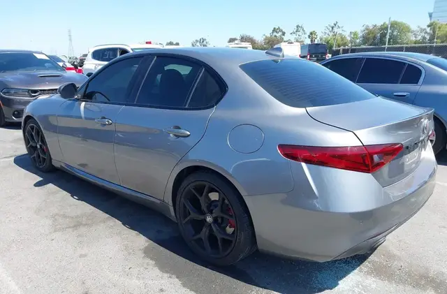 ALFA ROMEO GIULIA 2020