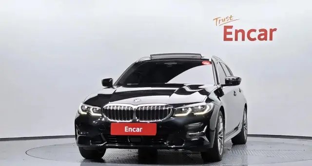 BMW 3 SERIES LUXURY LINE (ХРОМ-ПАКЕТ ПАНОРАМНЫЙ ЛЮК ЭЛЕГАНТНЫЙ КОЖАНЫЙ САЛОН) 2022