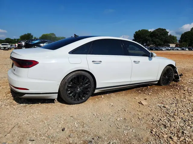 AUDI A8 2019