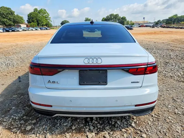 AUDI A8 2019