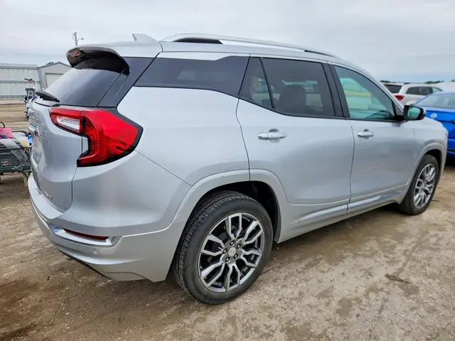 GMC TERRAIN DENALI 2022