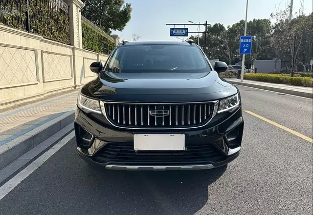 GEELY OKAVANGO ПОЛНОЦЕННЫЕ 3 РЯДА СИДЕНИЙ (7 МЕСТ) 2022