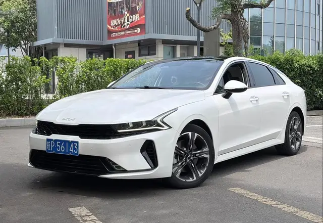 KIA K5 REFRESH МОЩНЫЙ ТОП-МОТОР 2.0Т (ИНДЕКС 380T) + КЛАССИЧЕСКИЙ АВТОМАТ (АКПП) 2022