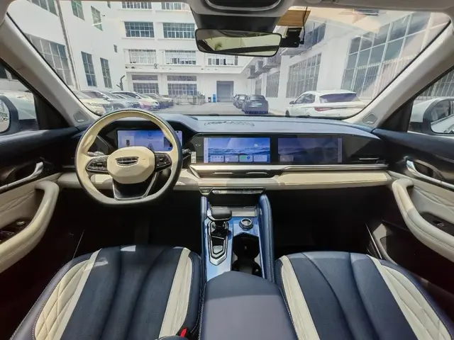 GEELY XINGUE L 2022