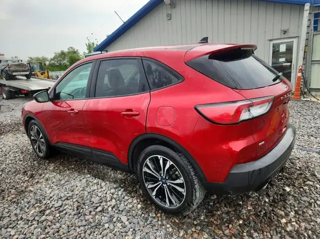 FORD ESCAPE SE 2022