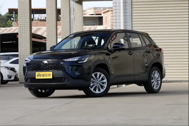 TOYOTA COROLLA CROSS LUXURY 2026
