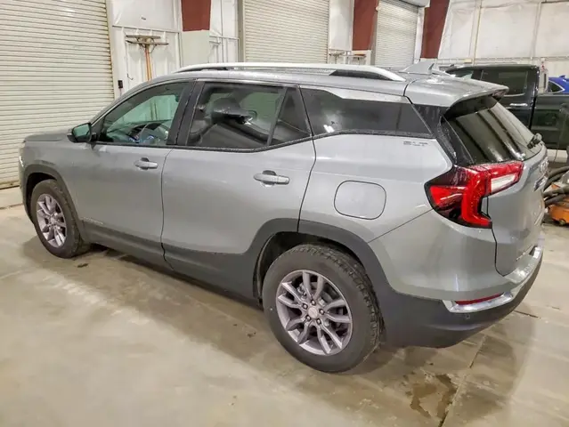 GMC TERRAIN SLT 2023