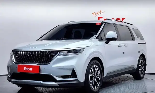 KIA CARNIVAL 4TH GENERATION 9-SEATER 2022