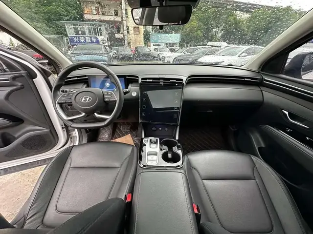 HYUNDAI TUCSON PREMIUM 2022
