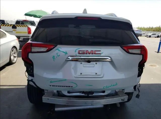 GMC TERRAIN SLT 2023