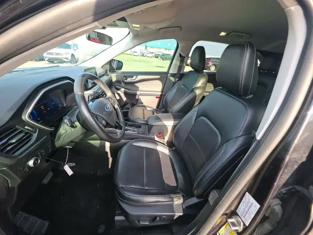 FORD ESCAPE SEL 2022