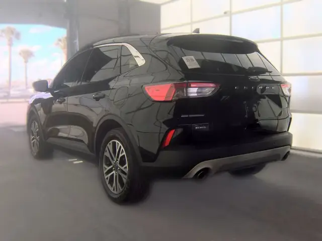 FORD ESCAPE SEL 2022