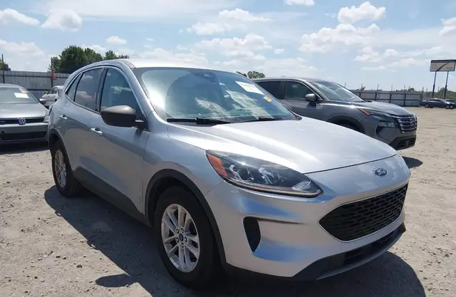 FORD ESCAPE SE 2022