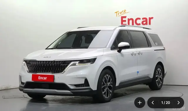 KIA CARNIVAL PRESTIGE 2023