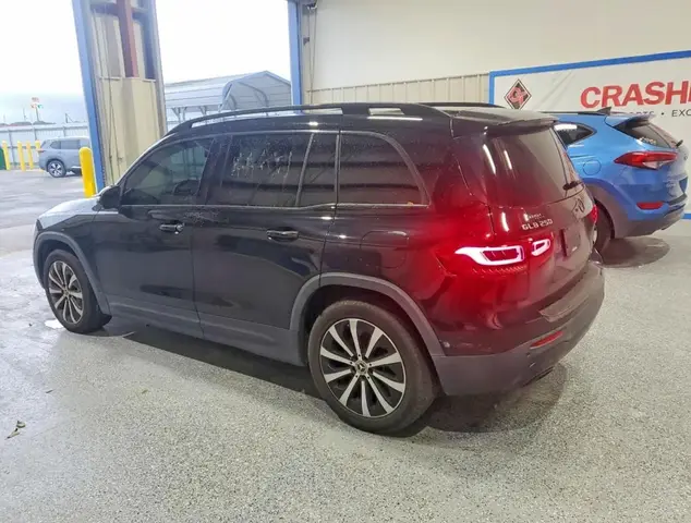 MERCEDES-BENZ GLB-CLASS 250 2022