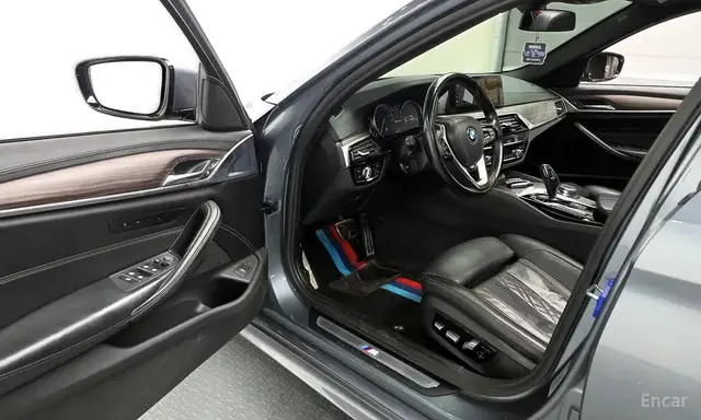 BMW 5 SERIES 2017