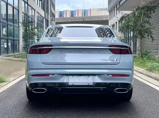 GEELY PREFACE PREMIUM 2023