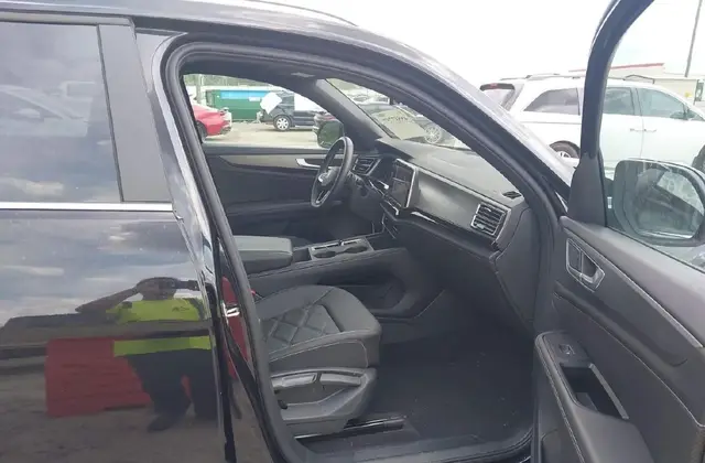 VOLKSWAGEN ATLAS CROSS SPORT 2.0T SE 2024