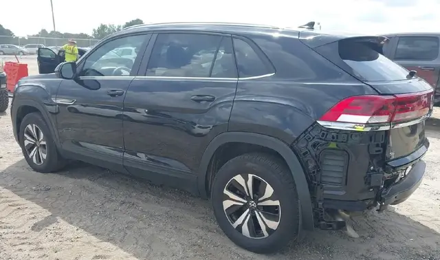 VOLKSWAGEN ATLAS CROSS SPORT 2.0T SE 2024