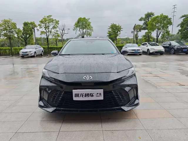 TOYOTA CAMRY 2024