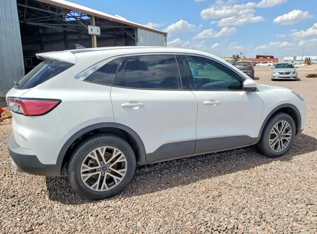 FORD ESCAPE SEL 2022